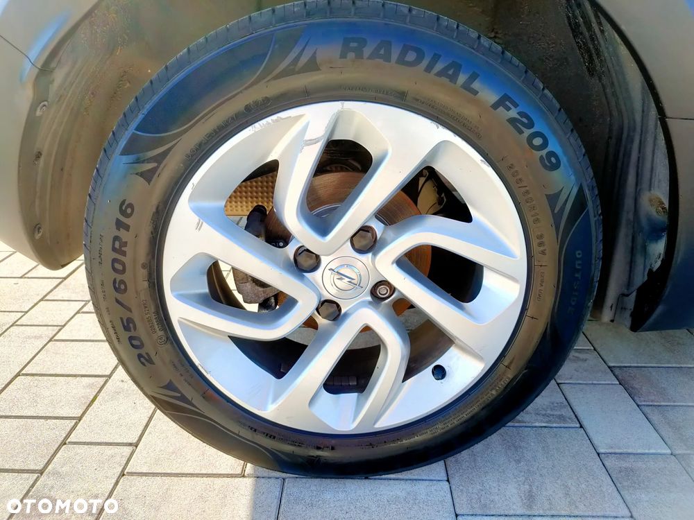 Opel Crossland X 1.2 Innovation - 19