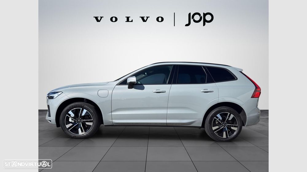 Volvo XC 60 2.0 T6 PHEV Core AWD - 2