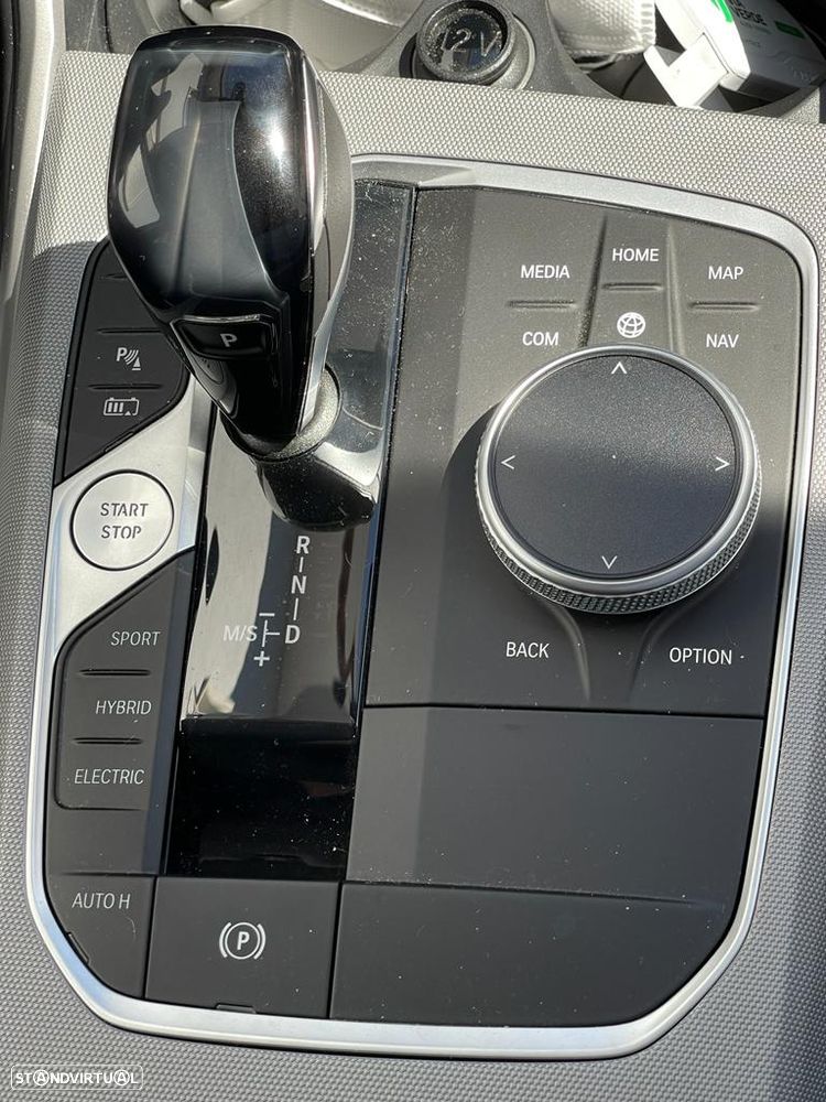 BMW 330 e Corporate Edition Auto - 4