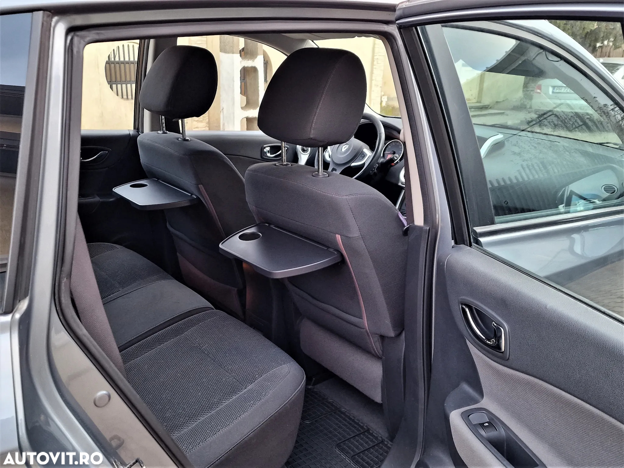 Renault Koleos 2.0 dCI FAP 4x4 Dynamique - 8