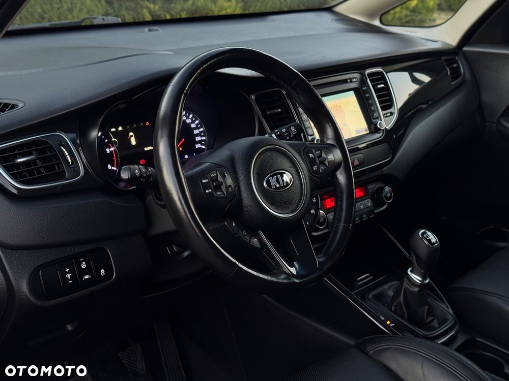 Kia Carens 1.7 CRDi 136 Fifa World Cup Edition - 26