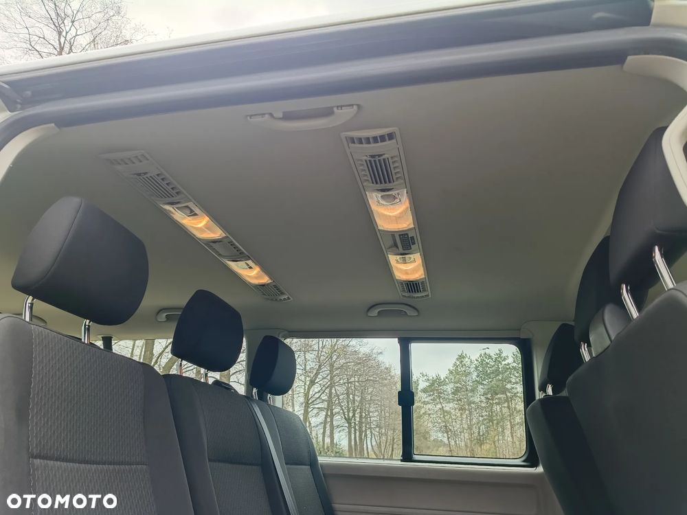 Volkswagen Caravelle 2.0 TDI L2 Trendline DSG - 18