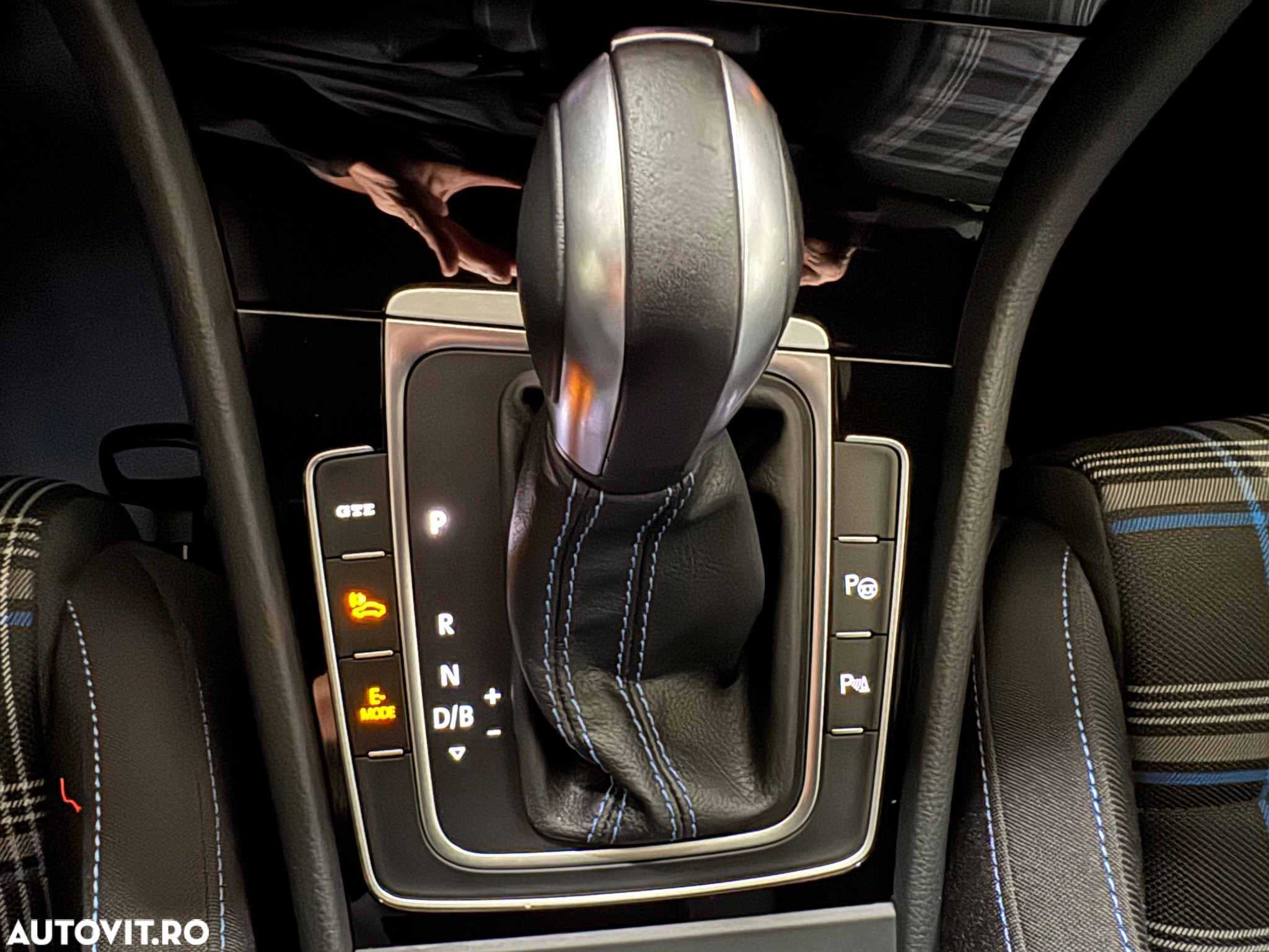 Volkswagen Golf 1.4 GTE Plug-In-Hybrid DSG - 23