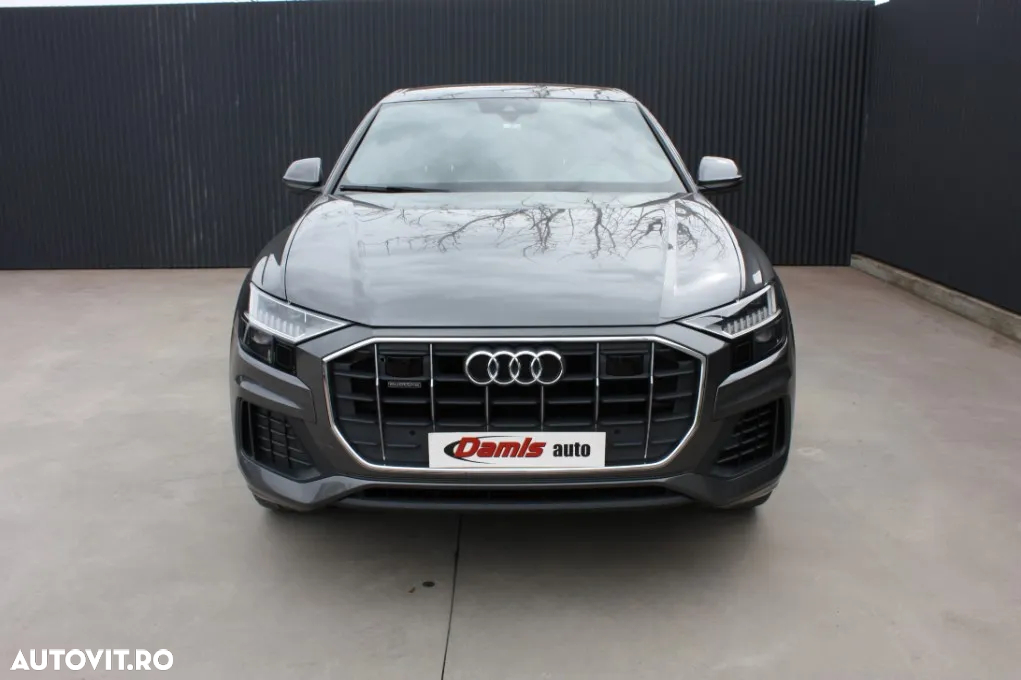 Audi Q8 - 2