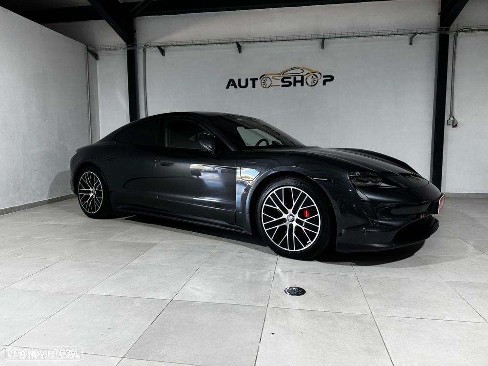 Porsche Taycan 4S - 14