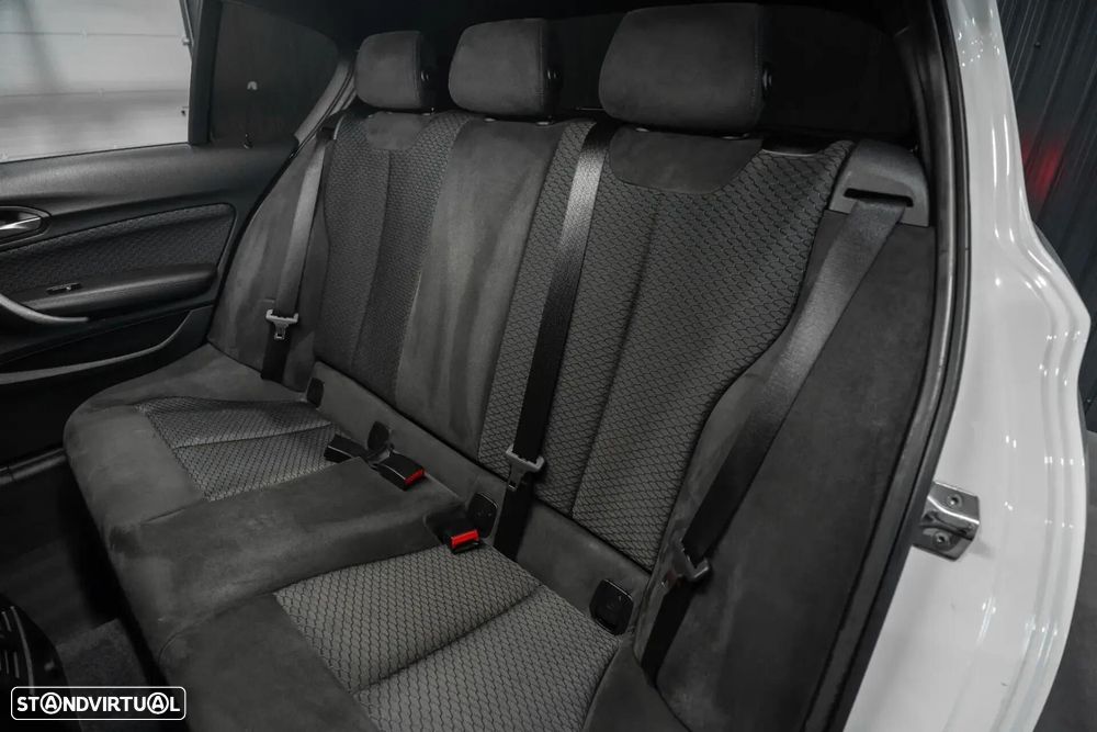 BMW 120 d Pack M - 26