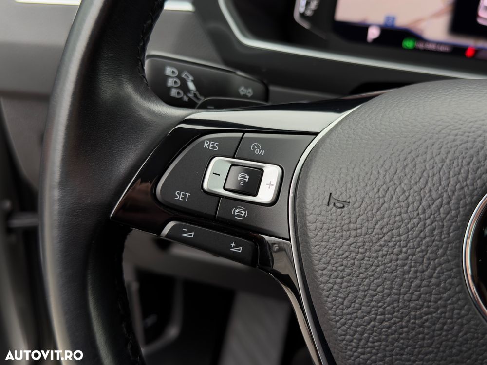 Volkswagen Tiguan - 27