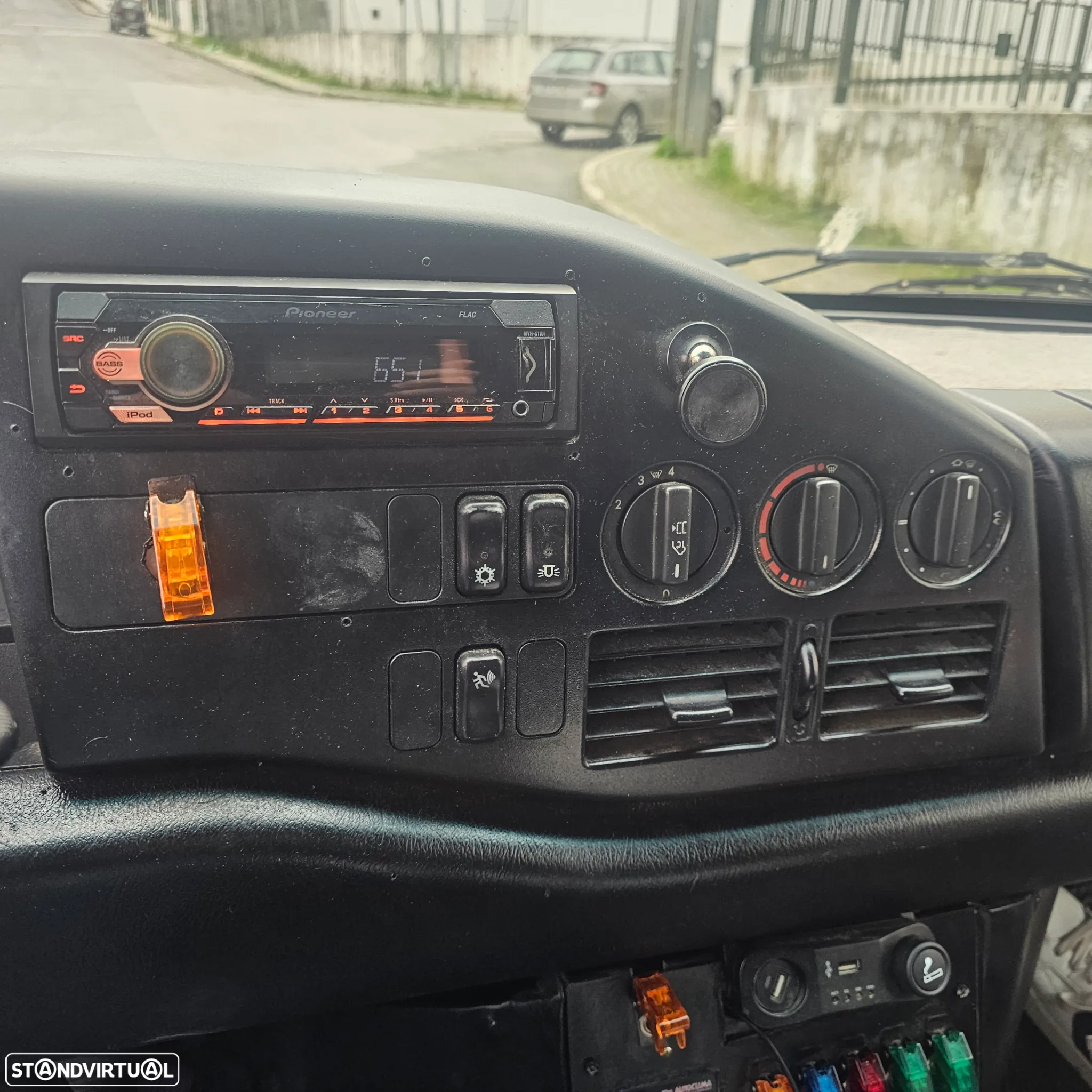 Mercedes-Benz Sprinter 312 2.9 TD /35 Luxo - 28