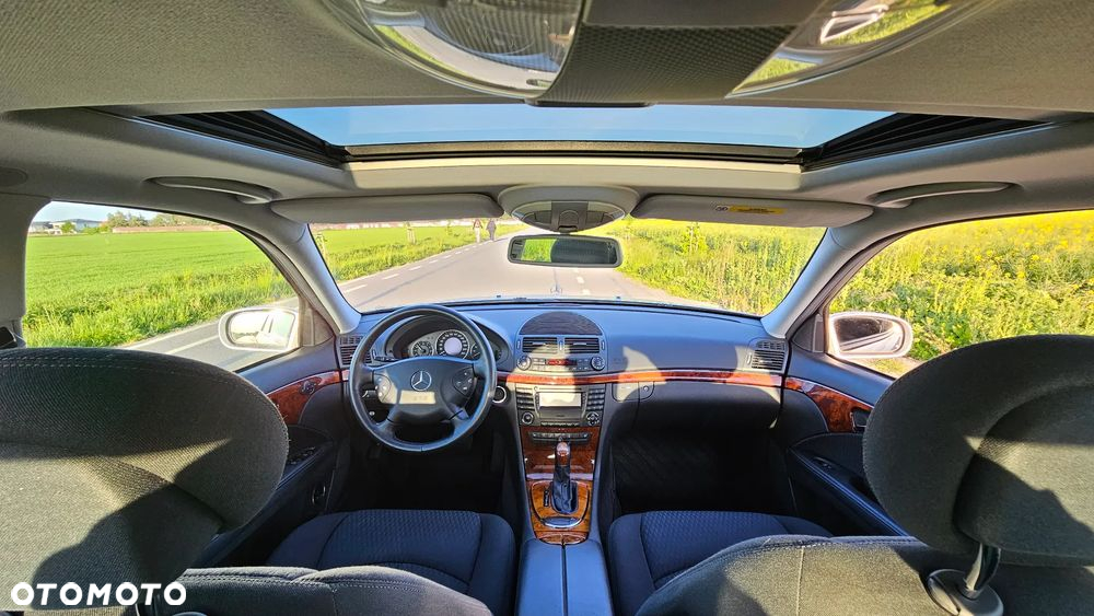 Mercedes-Benz Klasa E 320 Elegance - 21