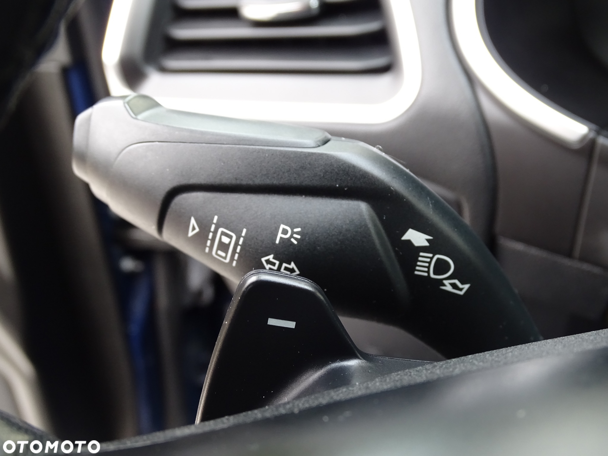 Ford S-Max 2.0 EcoBlue Titanium - 24
