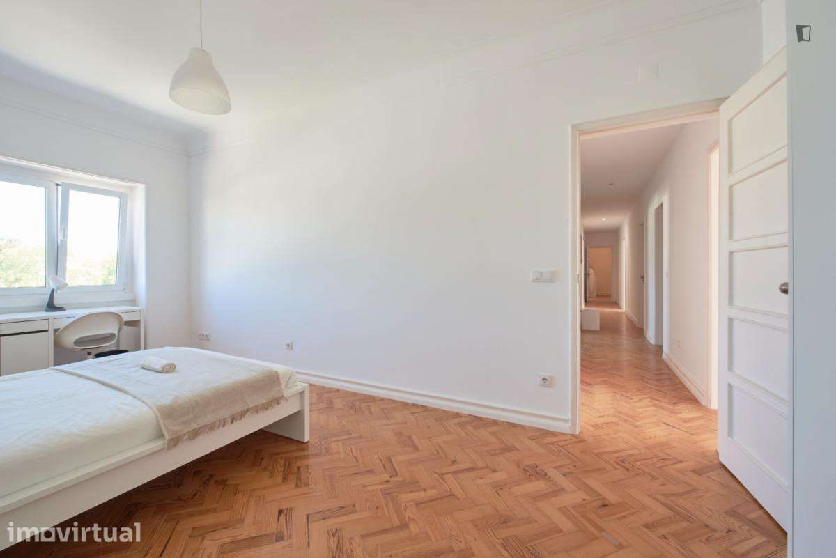 Quarto - localizado em Entrecampos Lisbon - Grande imagem: 3/32