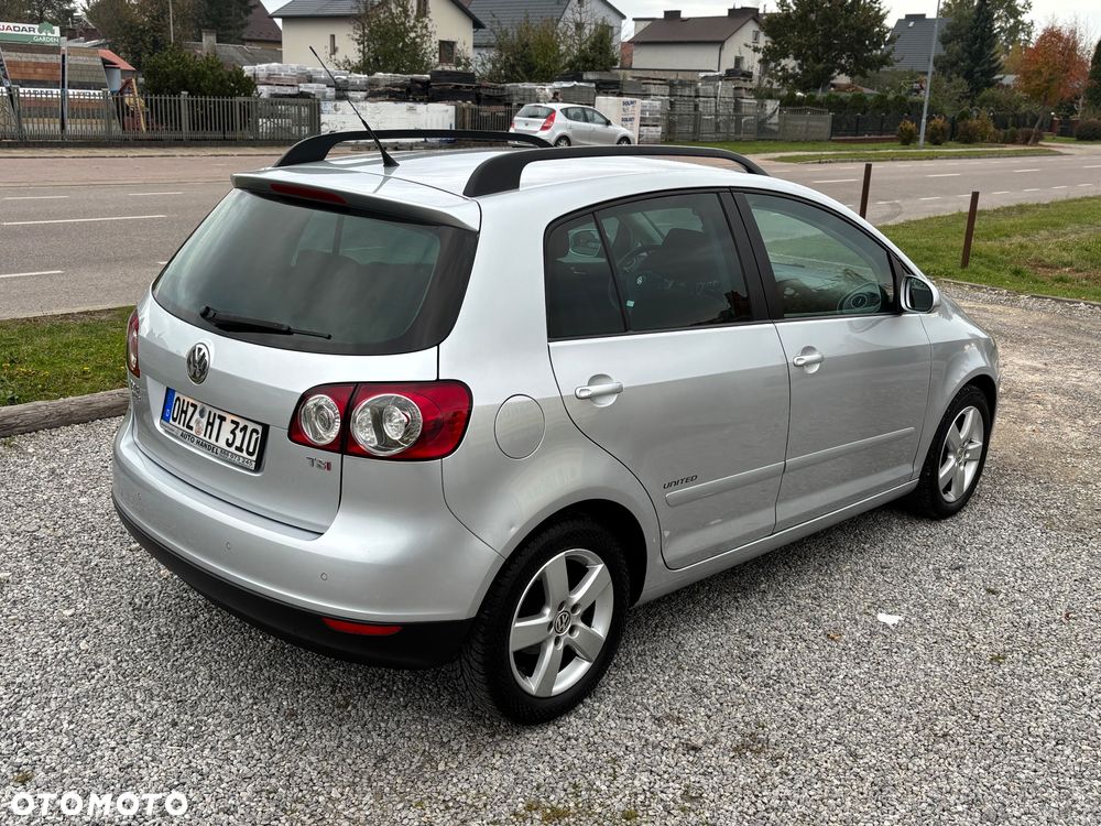 Volkswagen Golf - 24