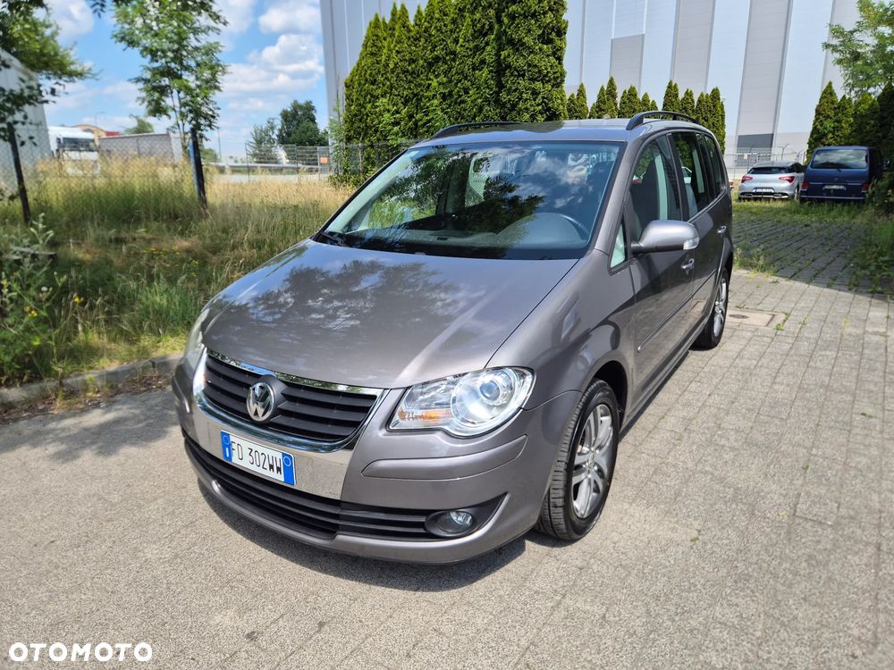 Volkswagen Touran 2.0 TDI DPF Trendline - 8