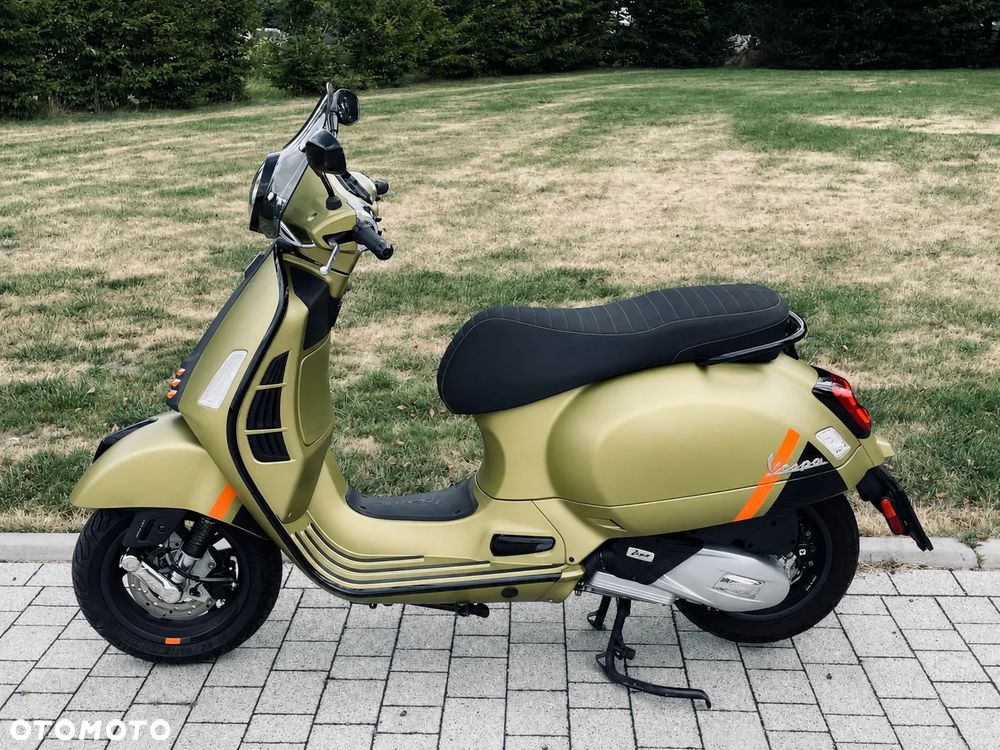 Vespa GTS - 5