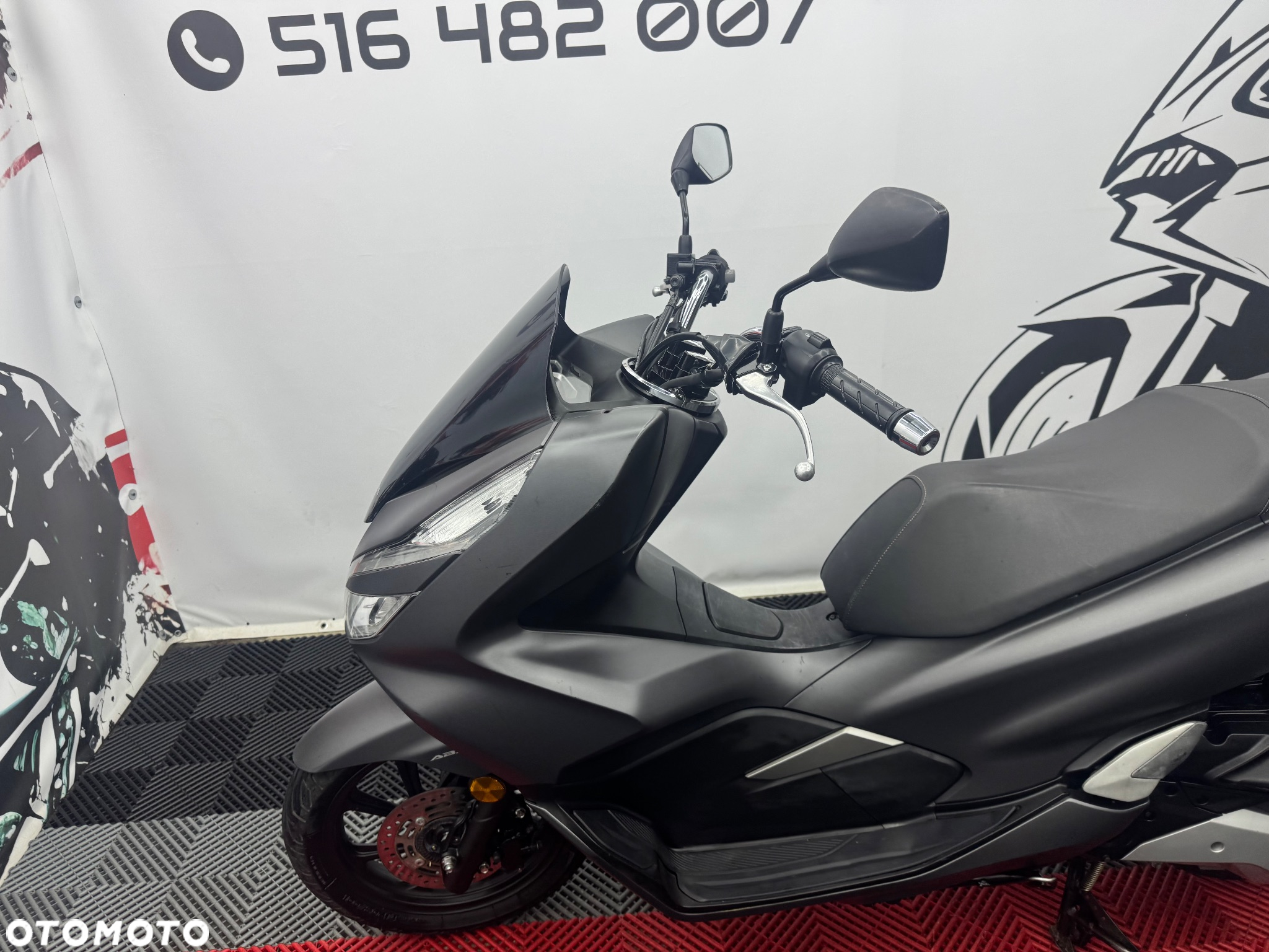 Honda PCX - 12