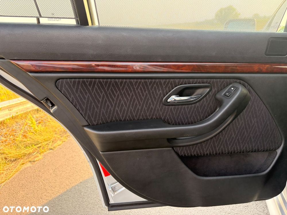 BMW Seria 5 - 10