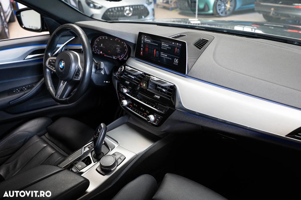 BMW Seria 5 530d xDrive Aut. - 34