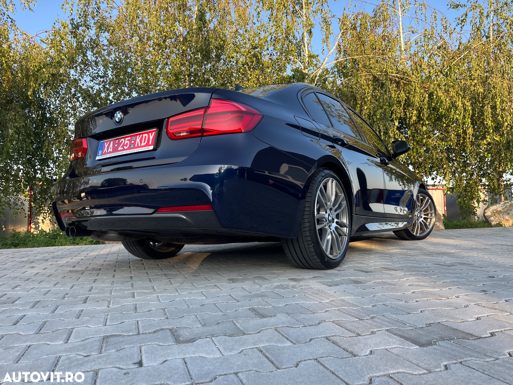 BMW Seria 3 330e iPerformance M Sport - 39