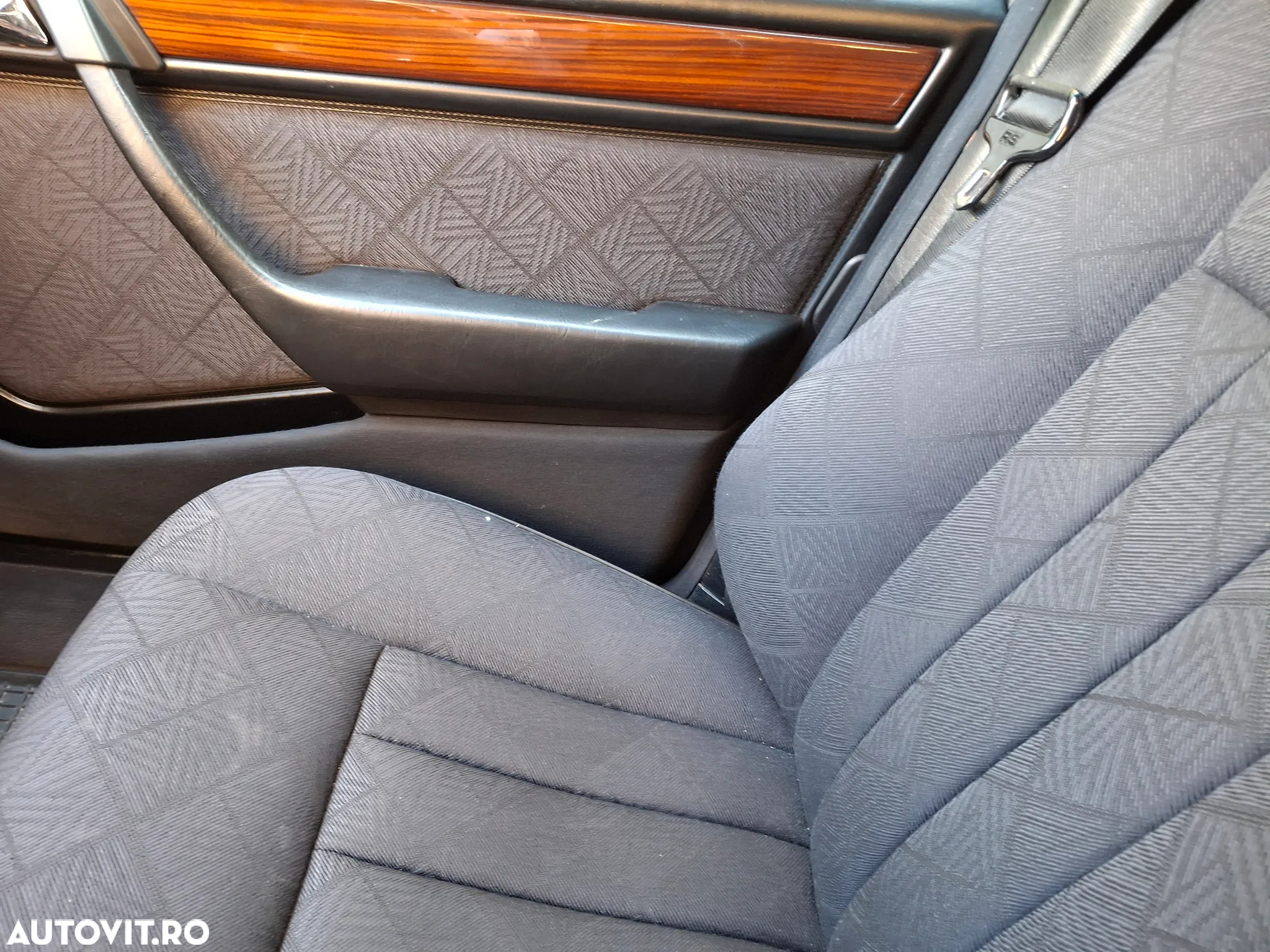 Mercedes-Benz W124 - 9