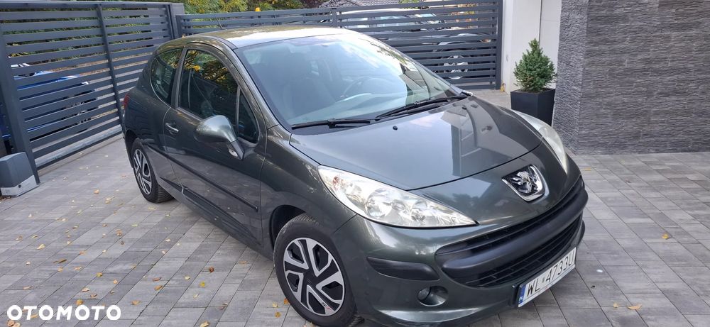 Peugeot 207 - 2