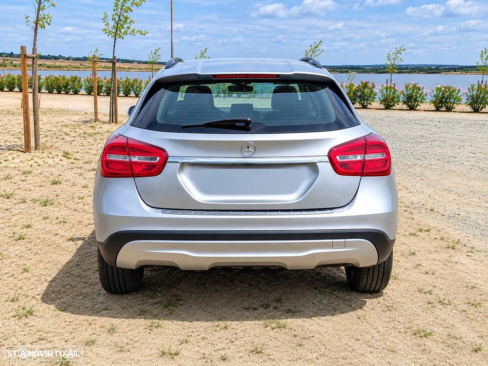 Mercedes-Benz Gla 180