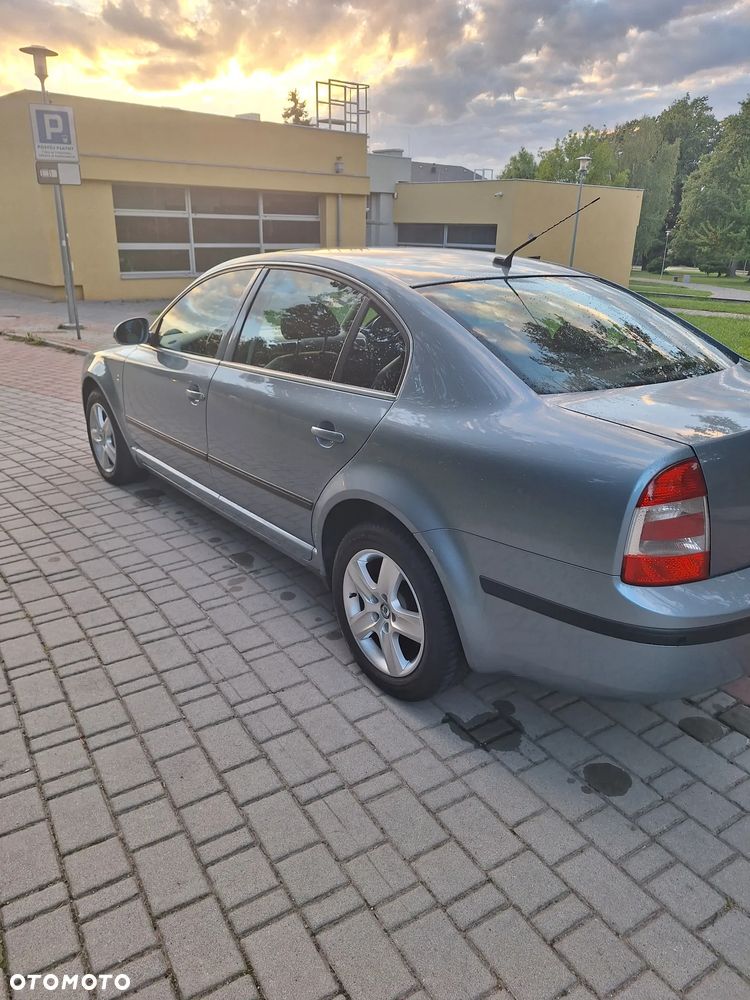 Skoda Superb 1.8T Comfort - 5