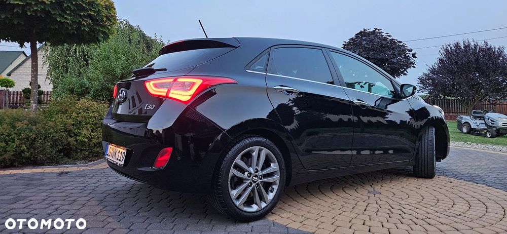 Hyundai i30 1.6 CRDi Premium - 12