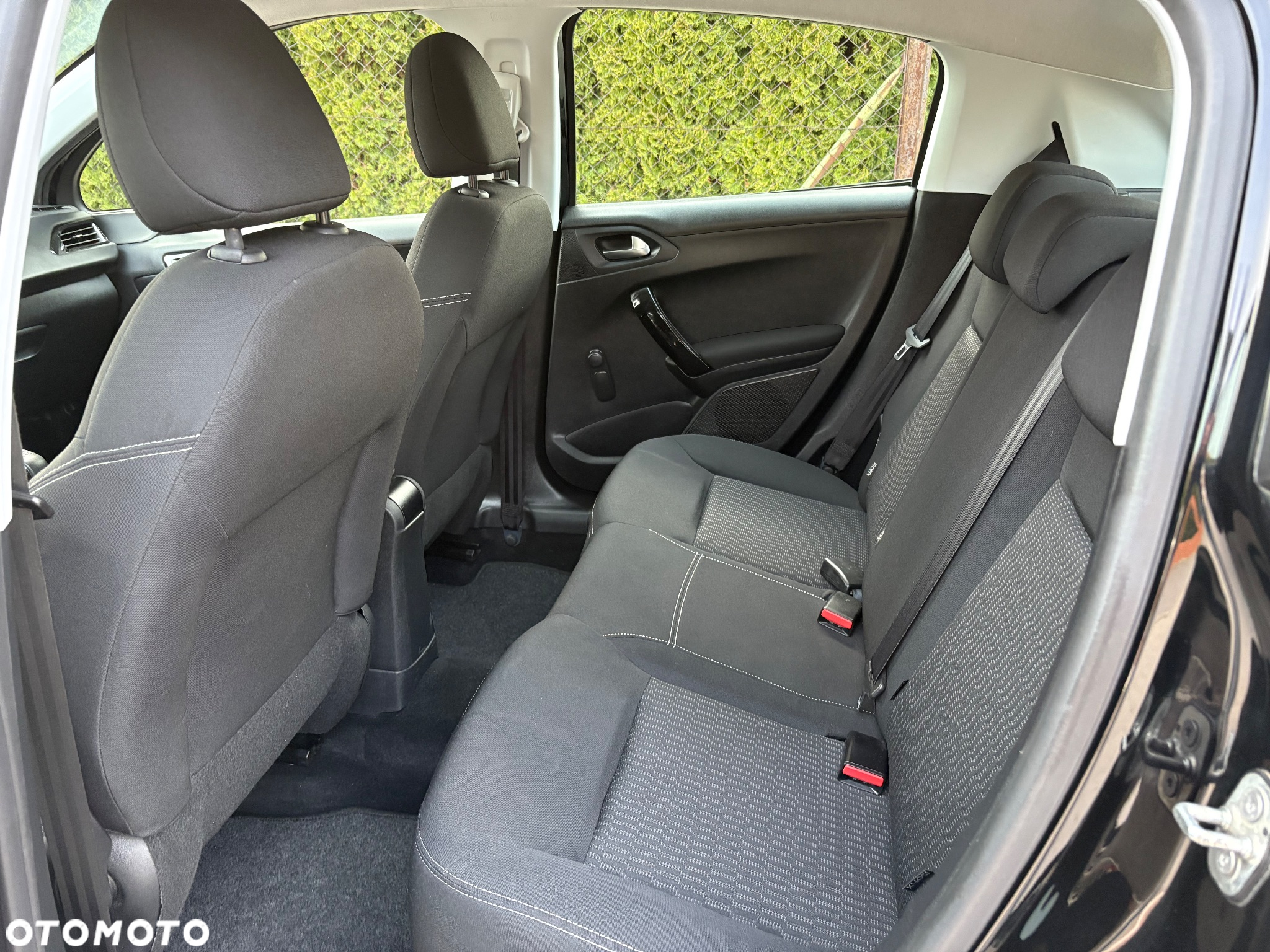 Peugeot 208 PureTech 82 Start & Stop Tech Edition - 23