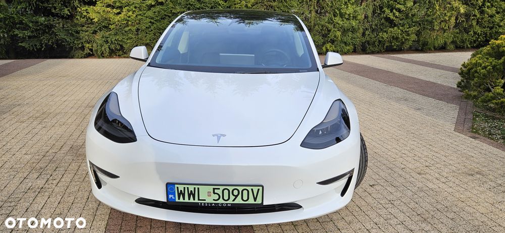 Tesla Model 3 - 7
