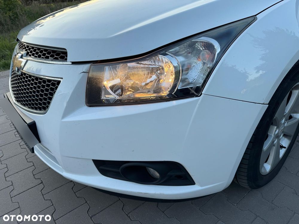 Chevrolet Cruze 2.0 LTZ - 11
