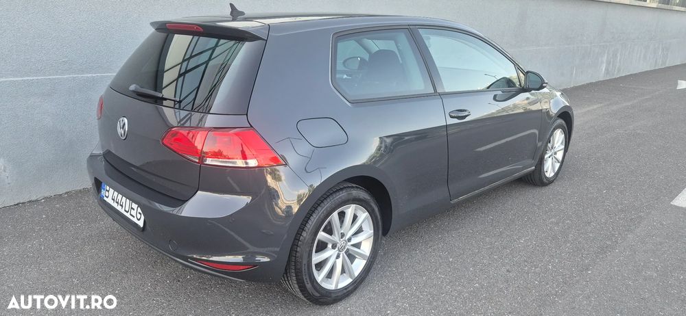 Volkswagen Golf - 5