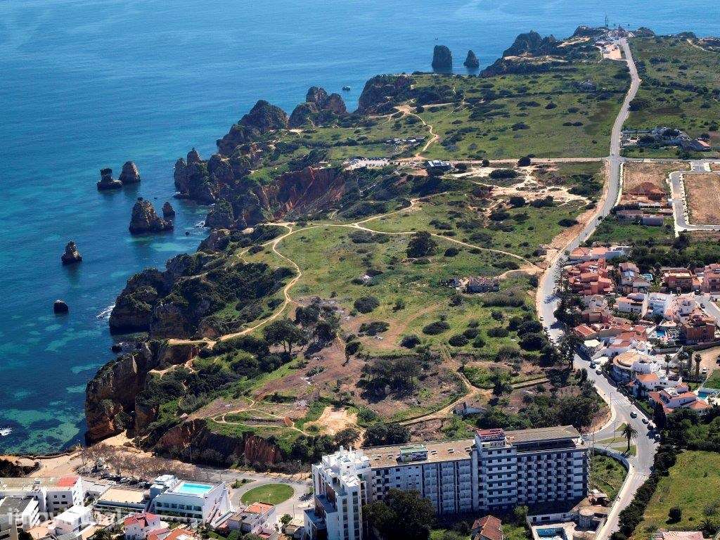Terreno misto para construção de 2 moradias na falésia da Ponta da ... - Grande imagem: 3/33