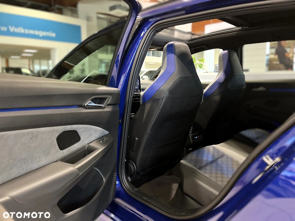 Volkswagen Golf Variant 2.0 TSI 4Motion R - 30