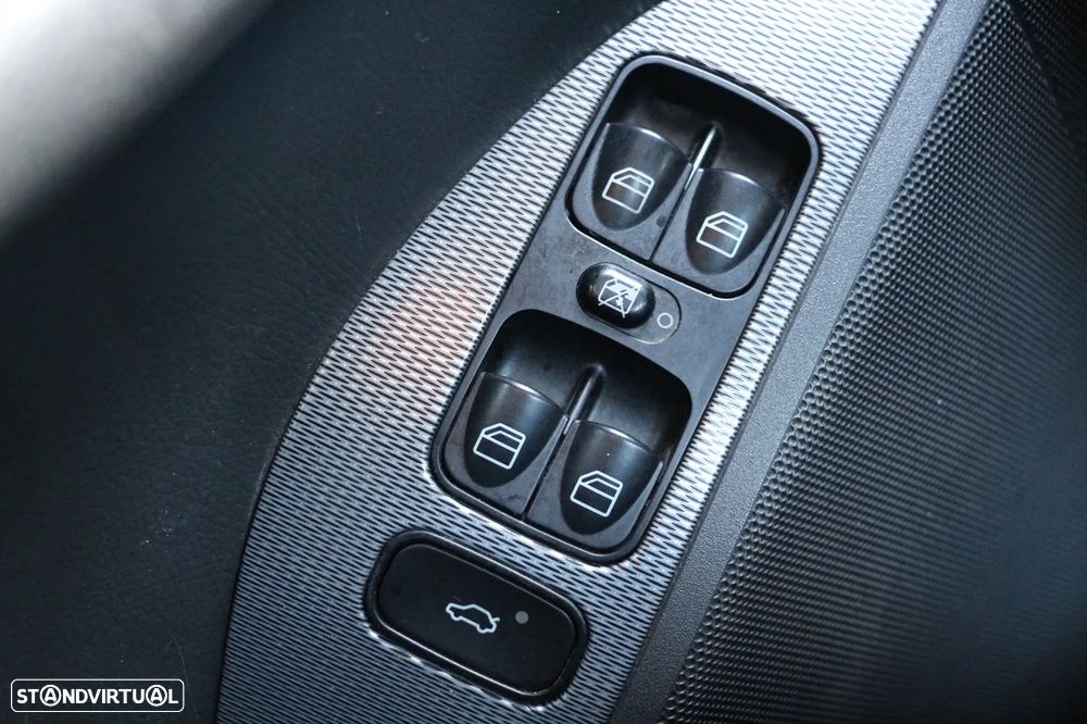 Mercedes-Benz CLK 200 Avantgarde - 20