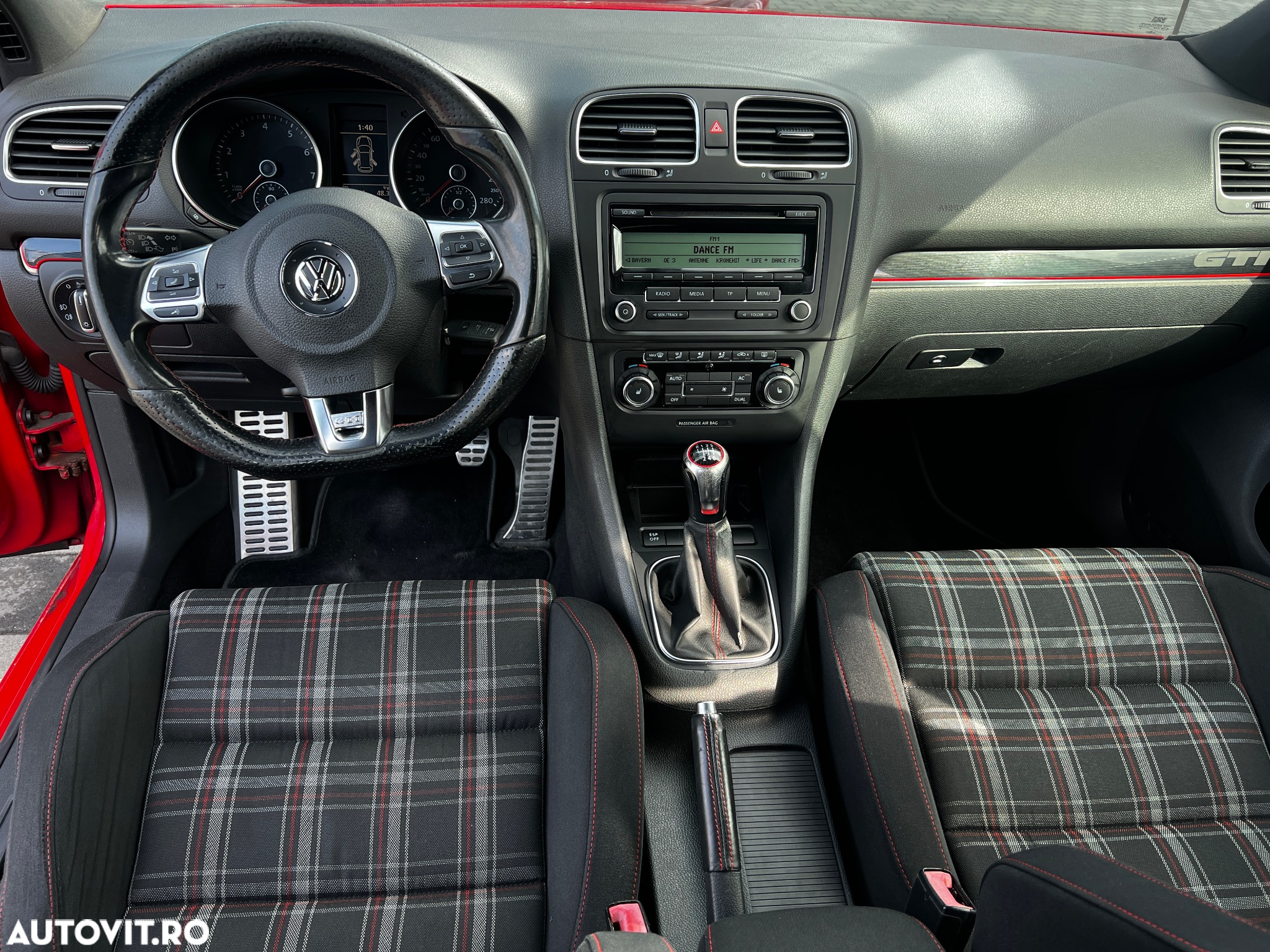 Volkswagen Golf 2.0 GTI - 13
