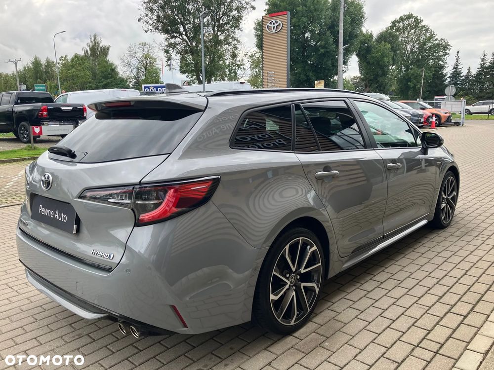 Toyota Corolla 2.0 Hybrid Executive - 11