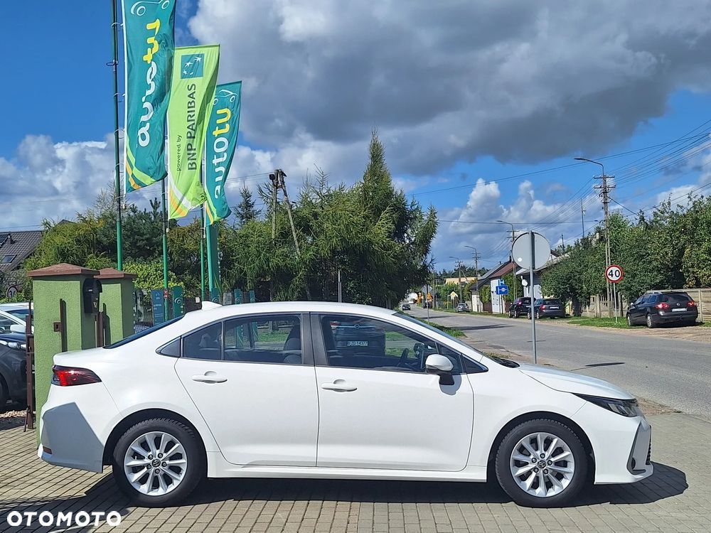 Toyota Corolla 1.6 Comfort - 21