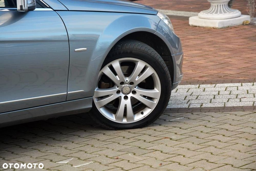 Mercedes-Benz Klasa C 200 Kompressor Avantgarde - 22