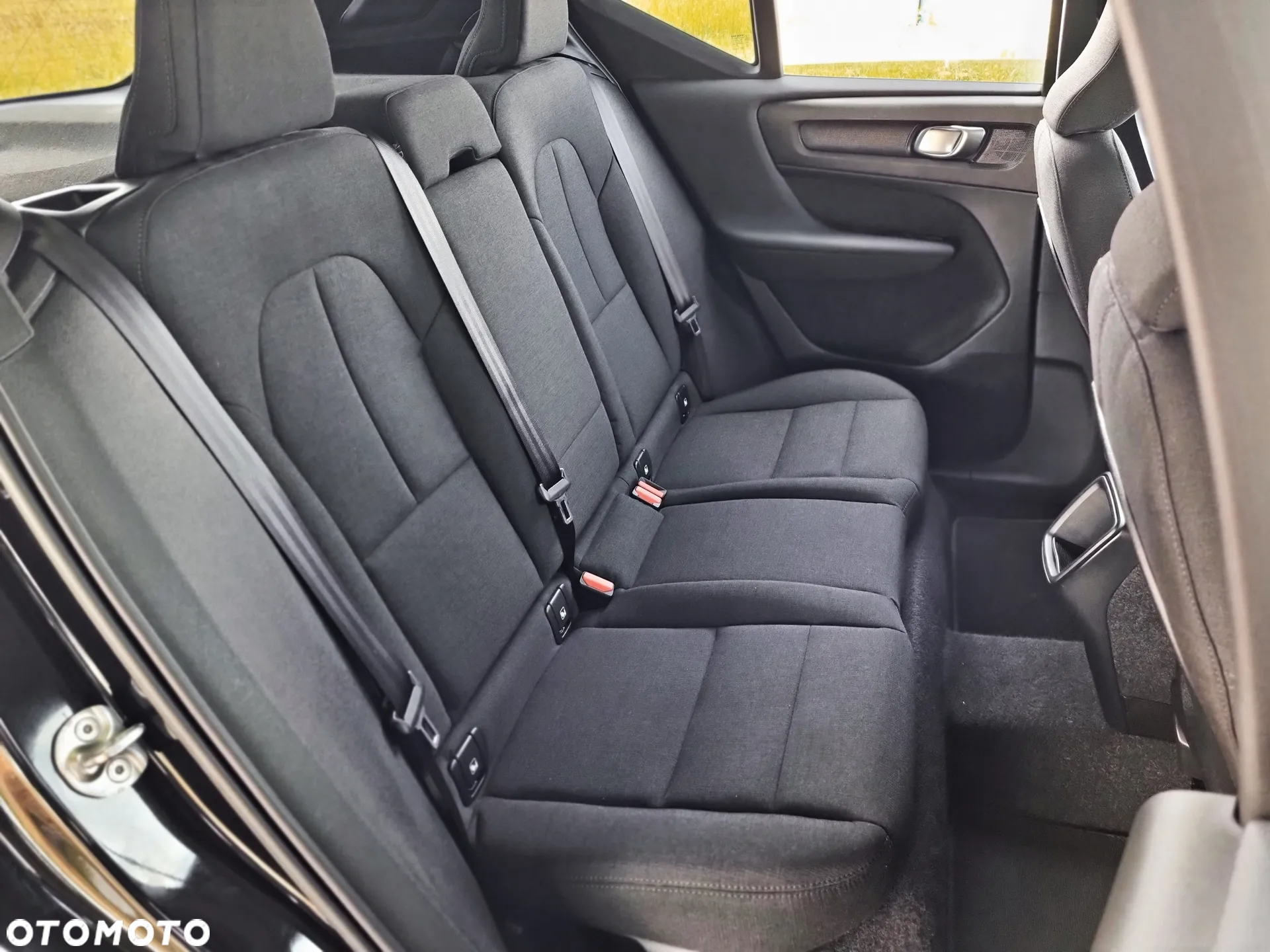 Volvo XC 40 T2 Momentum - 24