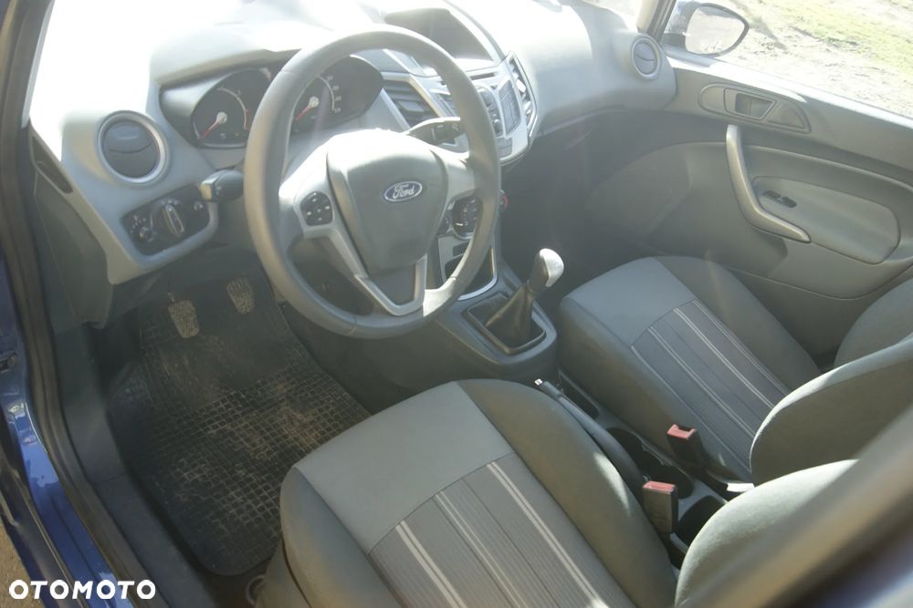 Ford Fiesta 1.25 Ambiente - 9