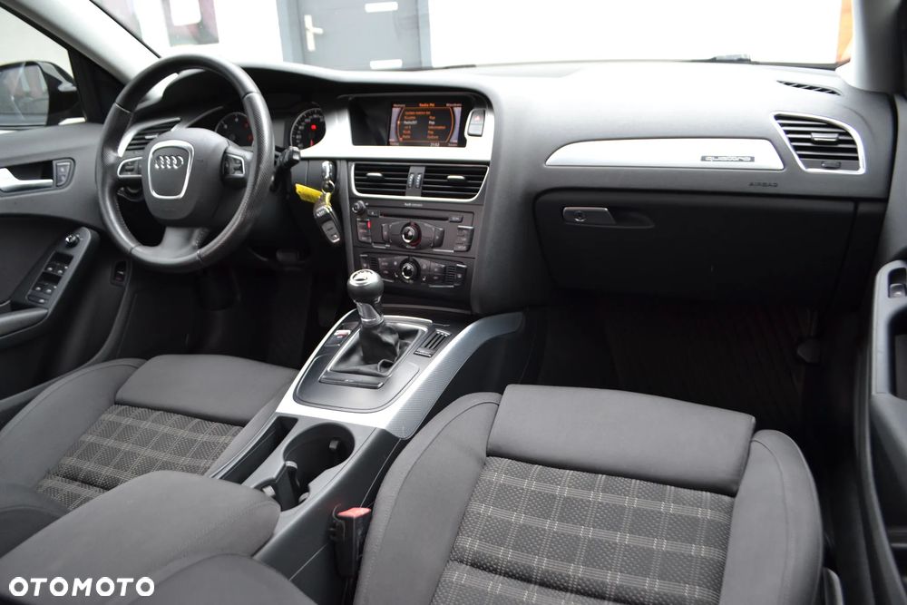 Audi A4 Avant - 5