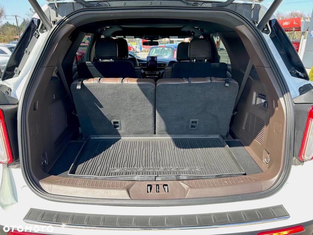 Ford Explorer - 12