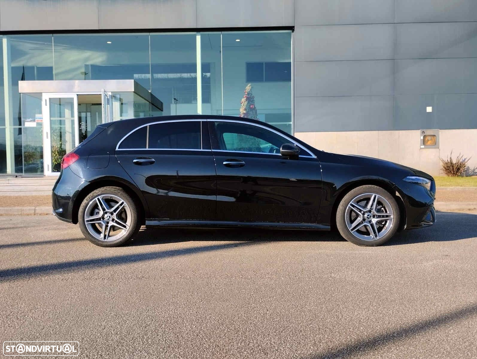 Mercedes-Benz A 250 e AMG Line - 10