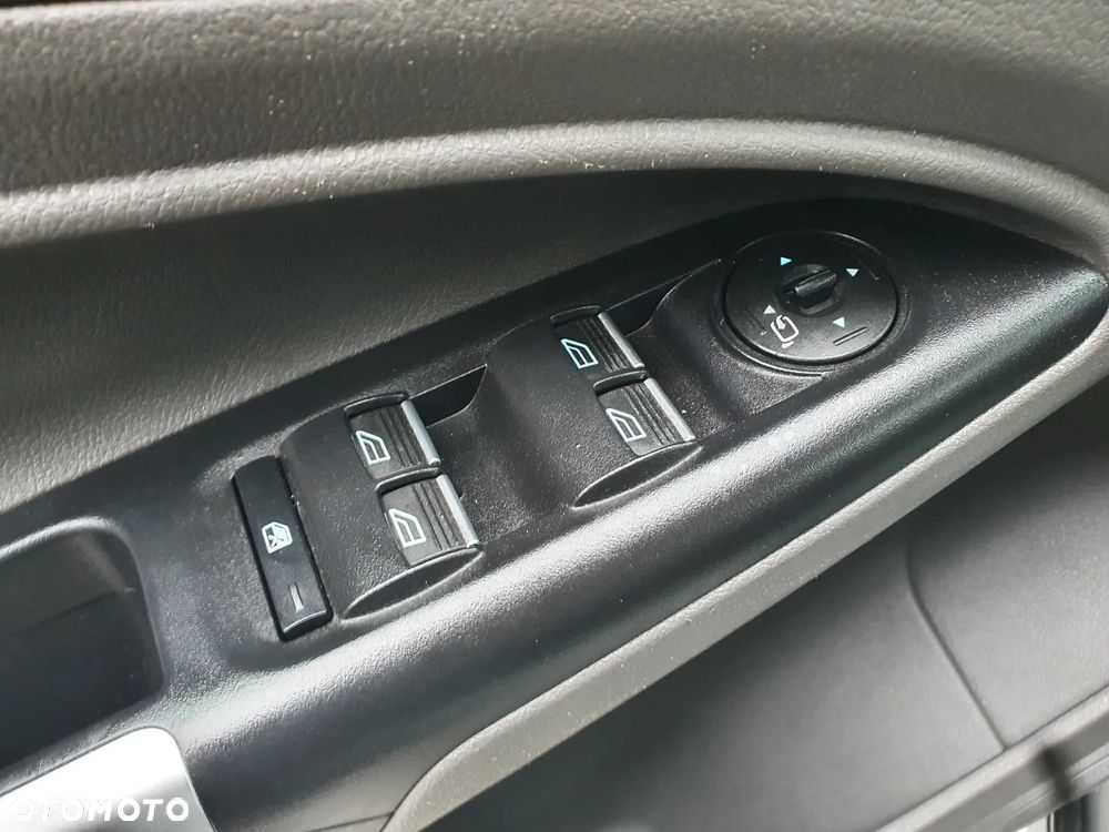 Ford Tourneo Connect 1.5 EcoBlue Active - 18