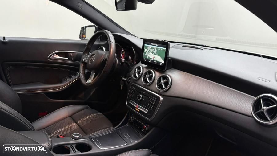 Mercedes-Benz CLA 200 d 7G-DCT UrbanStyle Edition - 24
