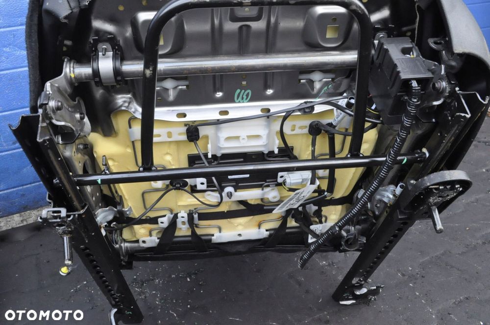 FORD FIESTA MK8 5D PRZEKŁADKA WNĘTRZA FOTELE KANAPA PÓŁSKÓRA ALCANTARA - 6