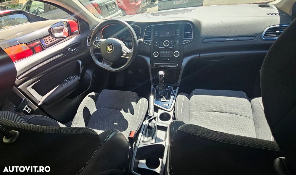 RENAULT Megane 2018 — imagine 9