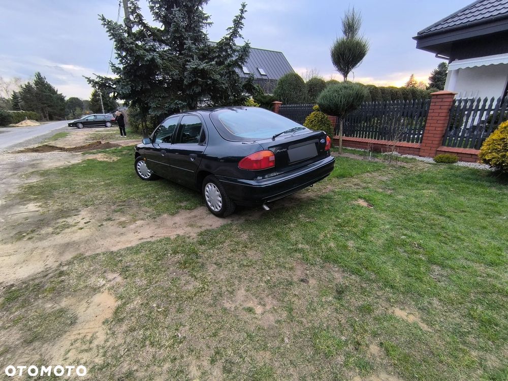 Ford Mondeo - 7