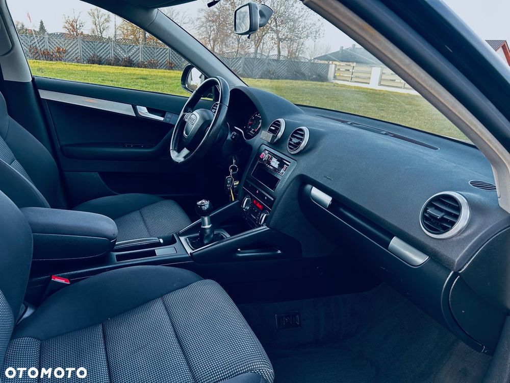 Audi A3 Sportback 1.4 TFSI Ambition - 17