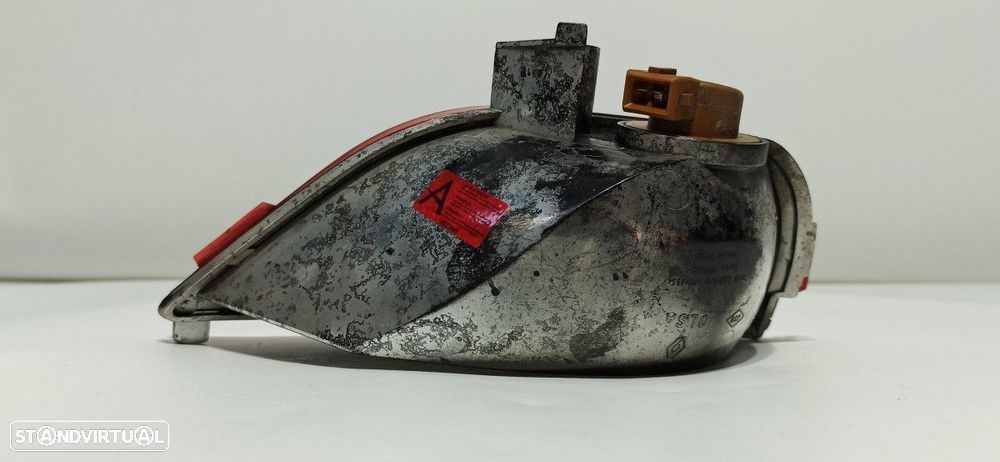 FAROL DE NEVOEIRO DIREITO RENAULT MEGANE IV BERLINA 5P EXPERIENCE - 3